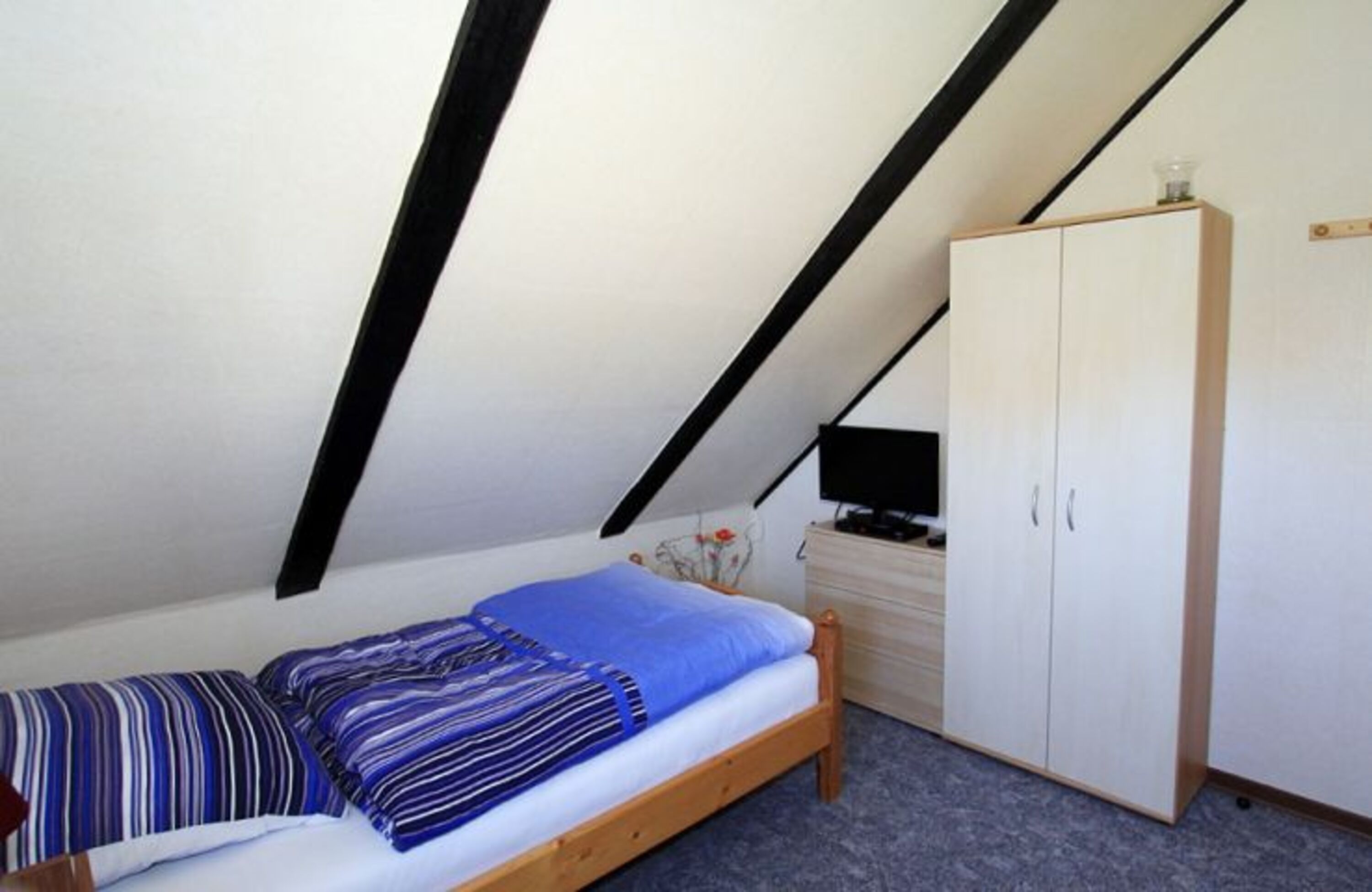 Schlafzimmer 2