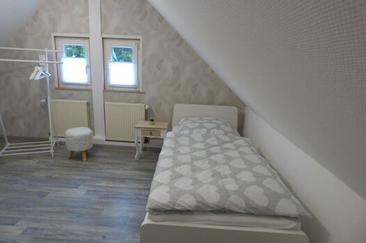 2 Schlafzimmer OG