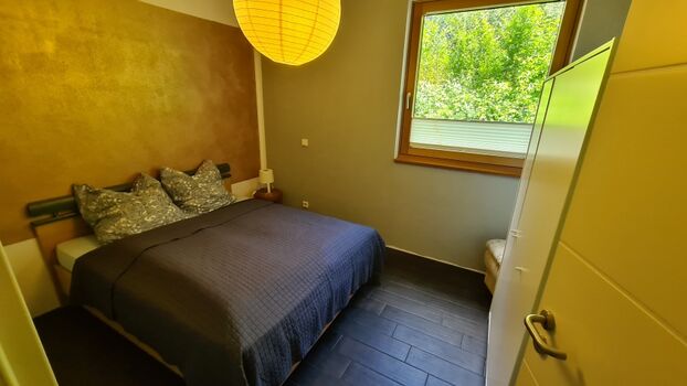 Schlafzimmer EG 160x200 mit eigenem Bad