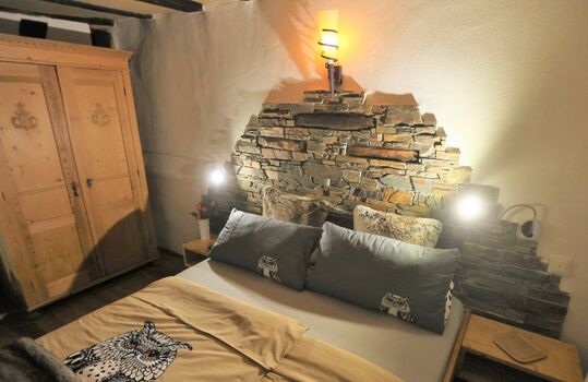 Zweites Doppel-Schlafzimmer "Schieferstube"