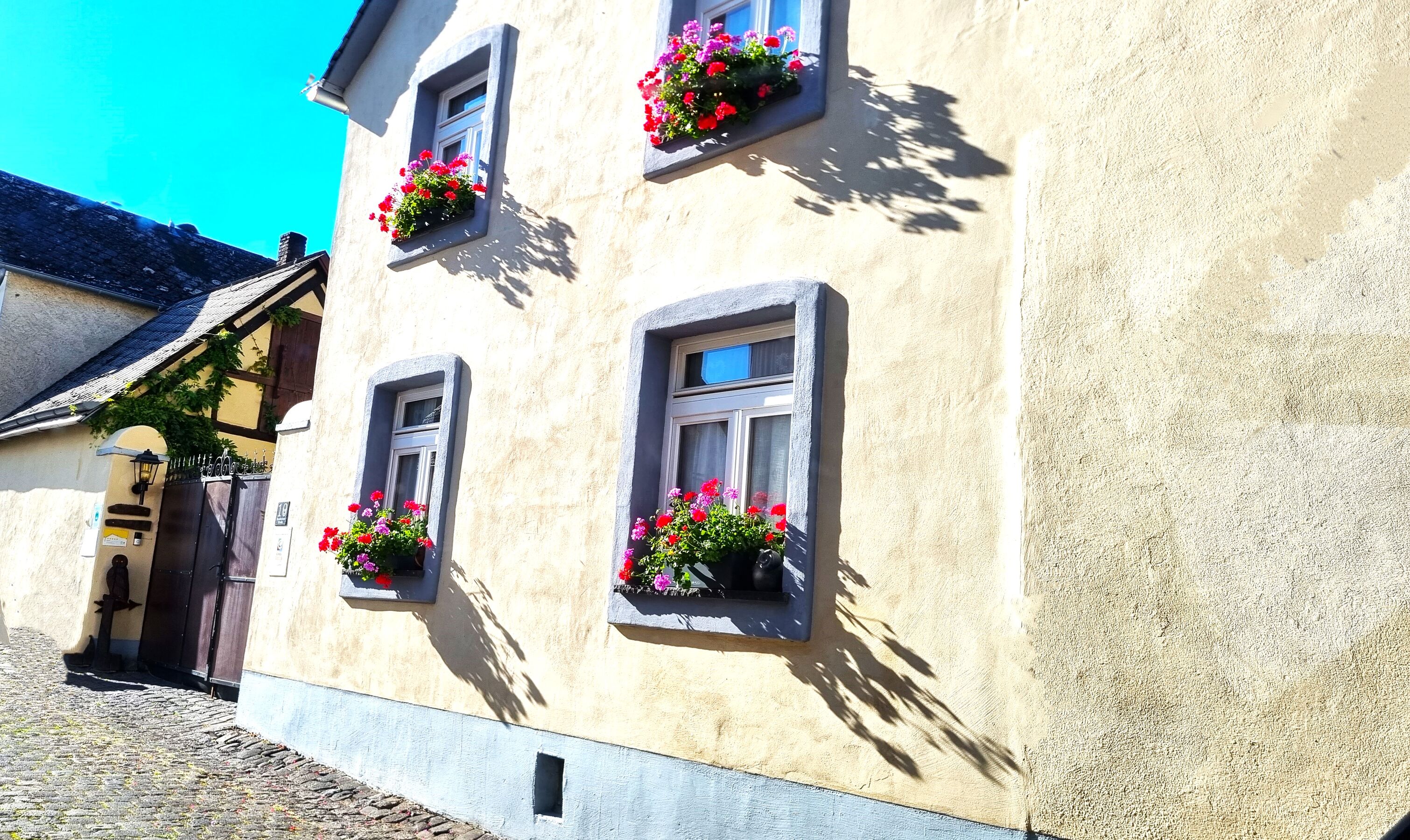 Einfahrt zum Maifelder Uhlenhorst