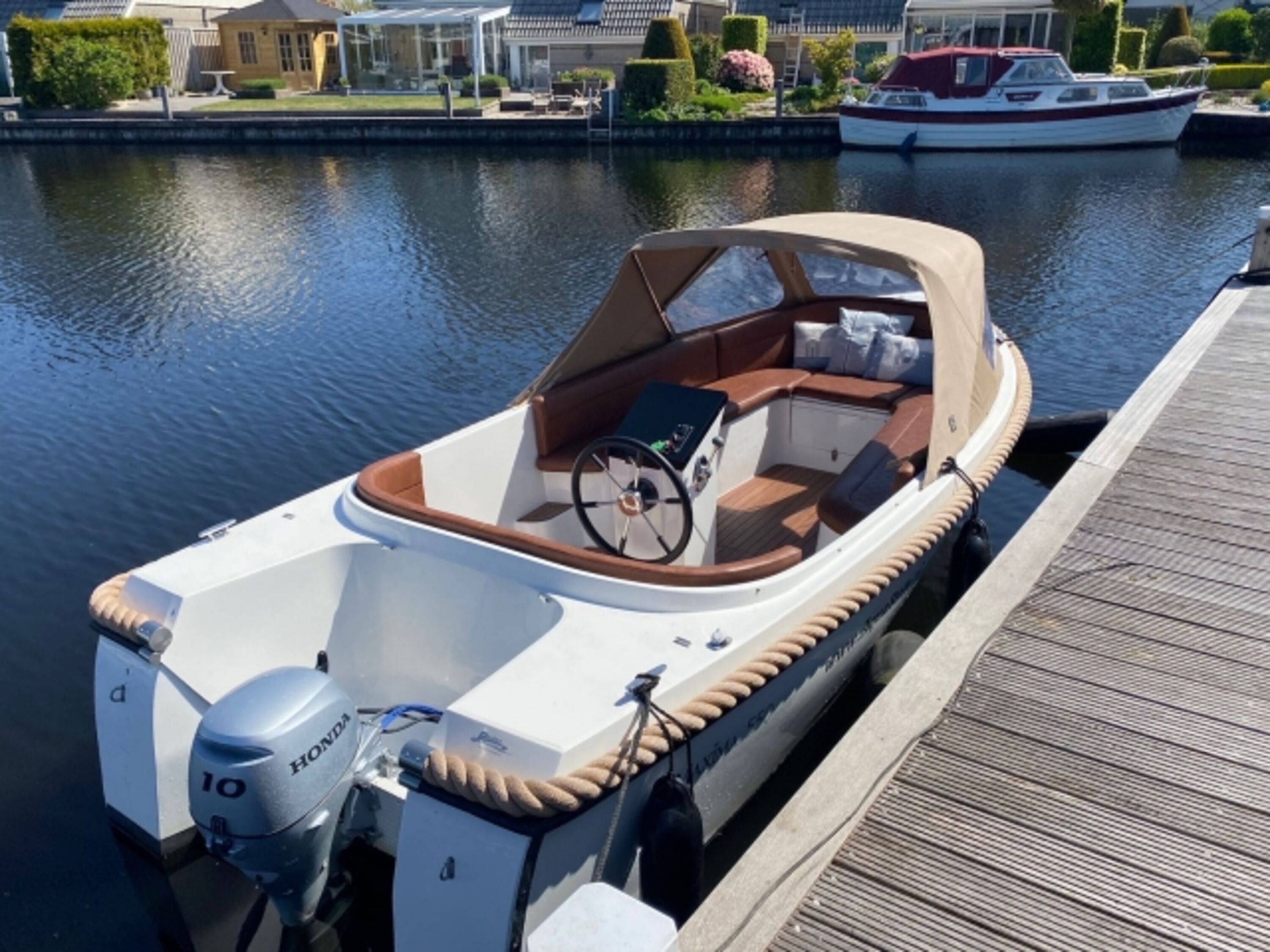 Maxima Boot zu mieten