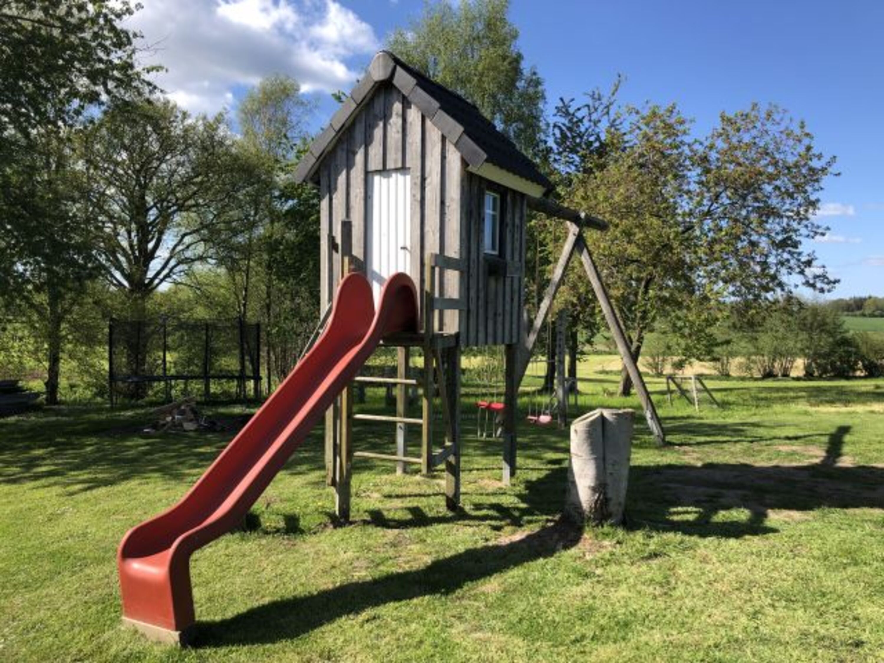 der Spielplatz