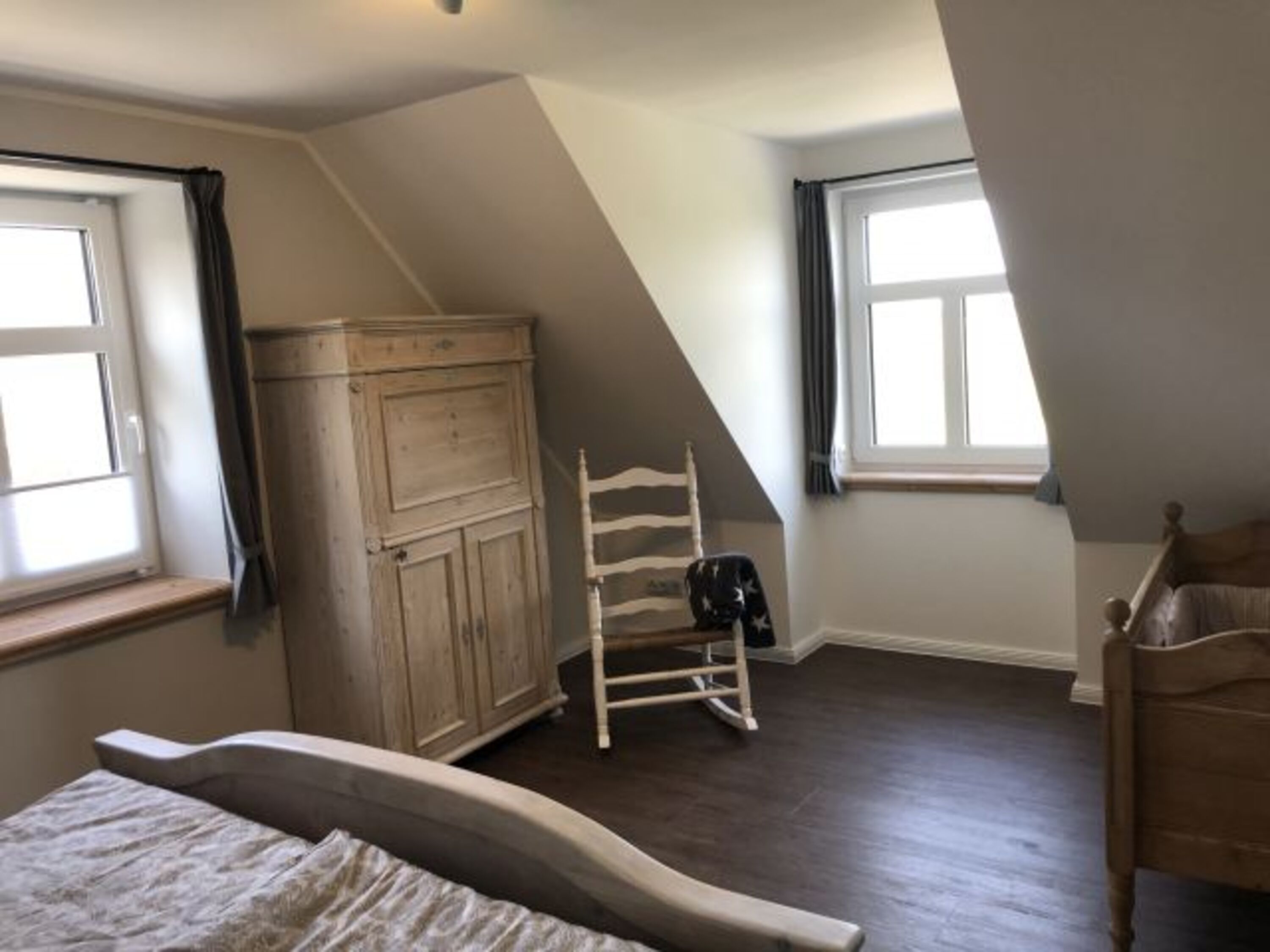 Schlafzimmer DG