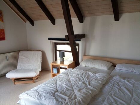 Futonsessel im Schlafzimmer