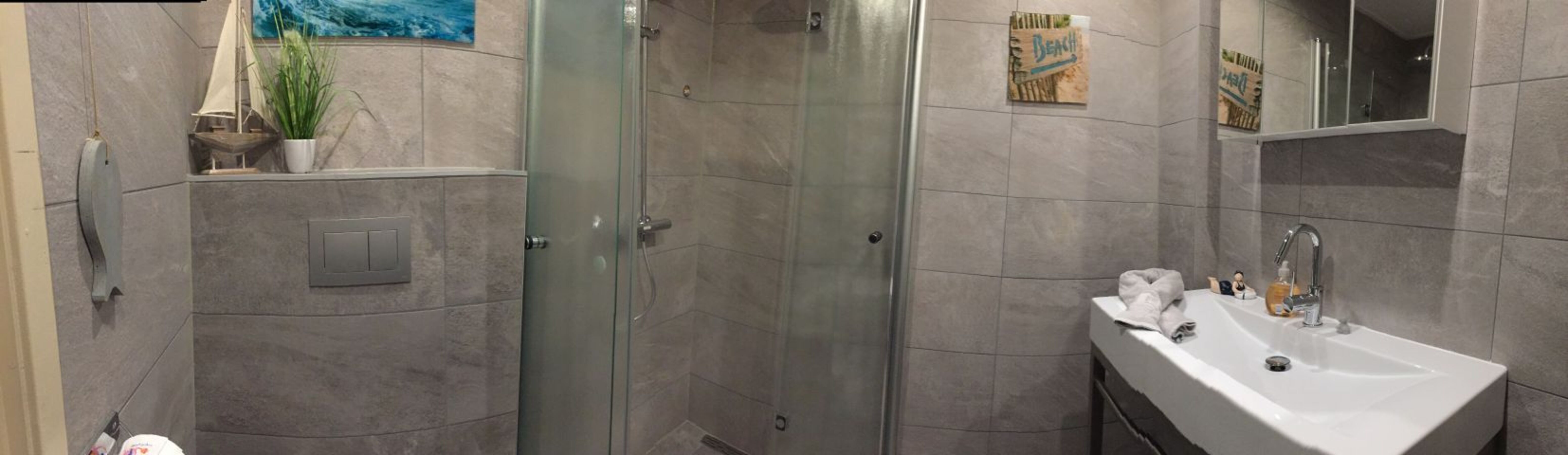 Ebenerdige Regen- Dusche