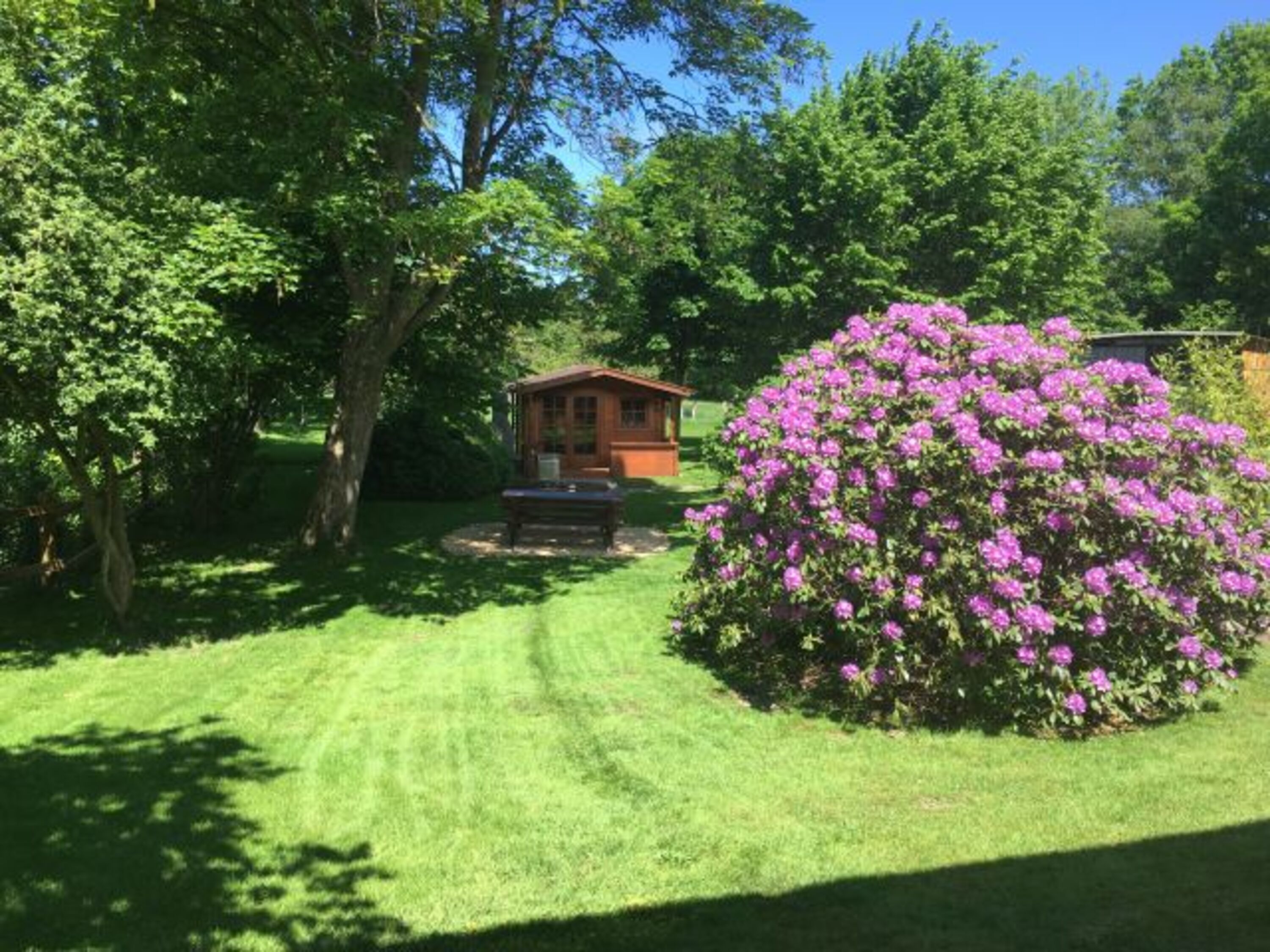 Eingezäunter Garten der Gäste