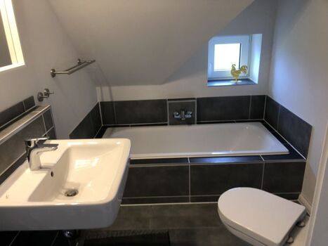 Wannenbad im Dachgeschoss