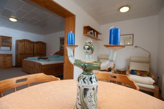 offener Wohn-/Schlafbereich im kleinen Wohnbereich /Stduio)