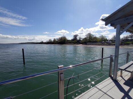 Seebrücke Norgaardholz Blick auf den Strand