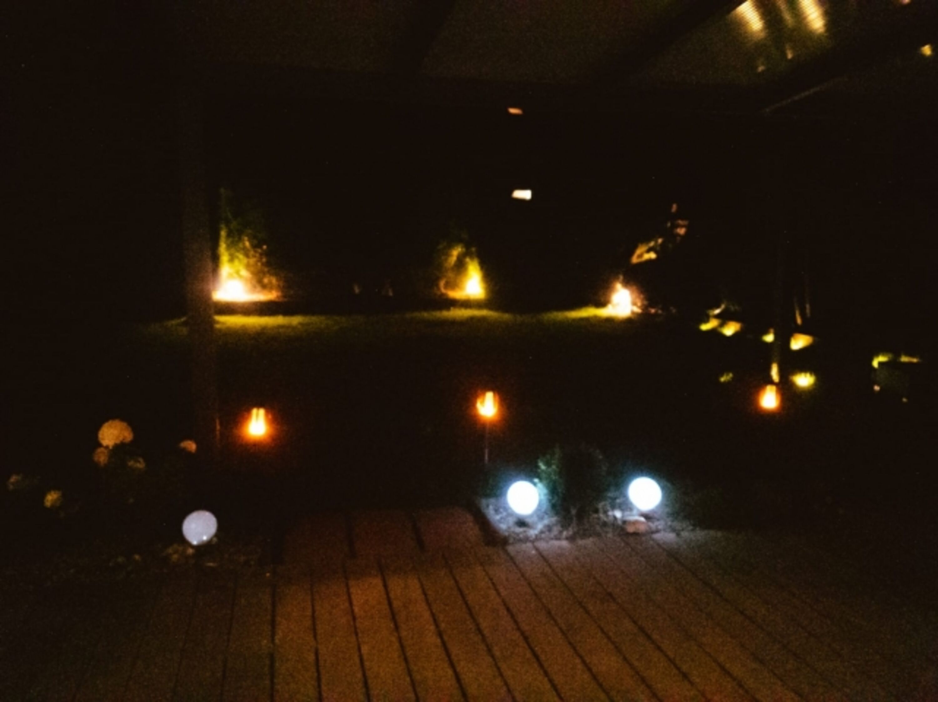 und von dort aus in den Garten