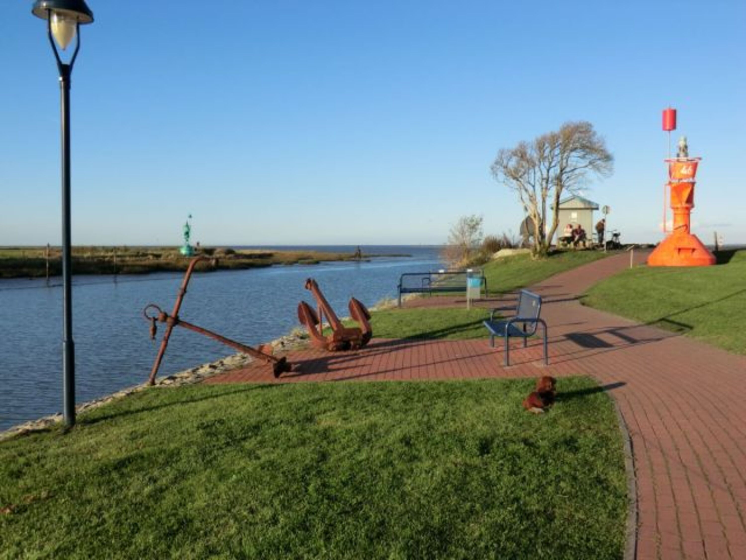 Promenade am Hafen