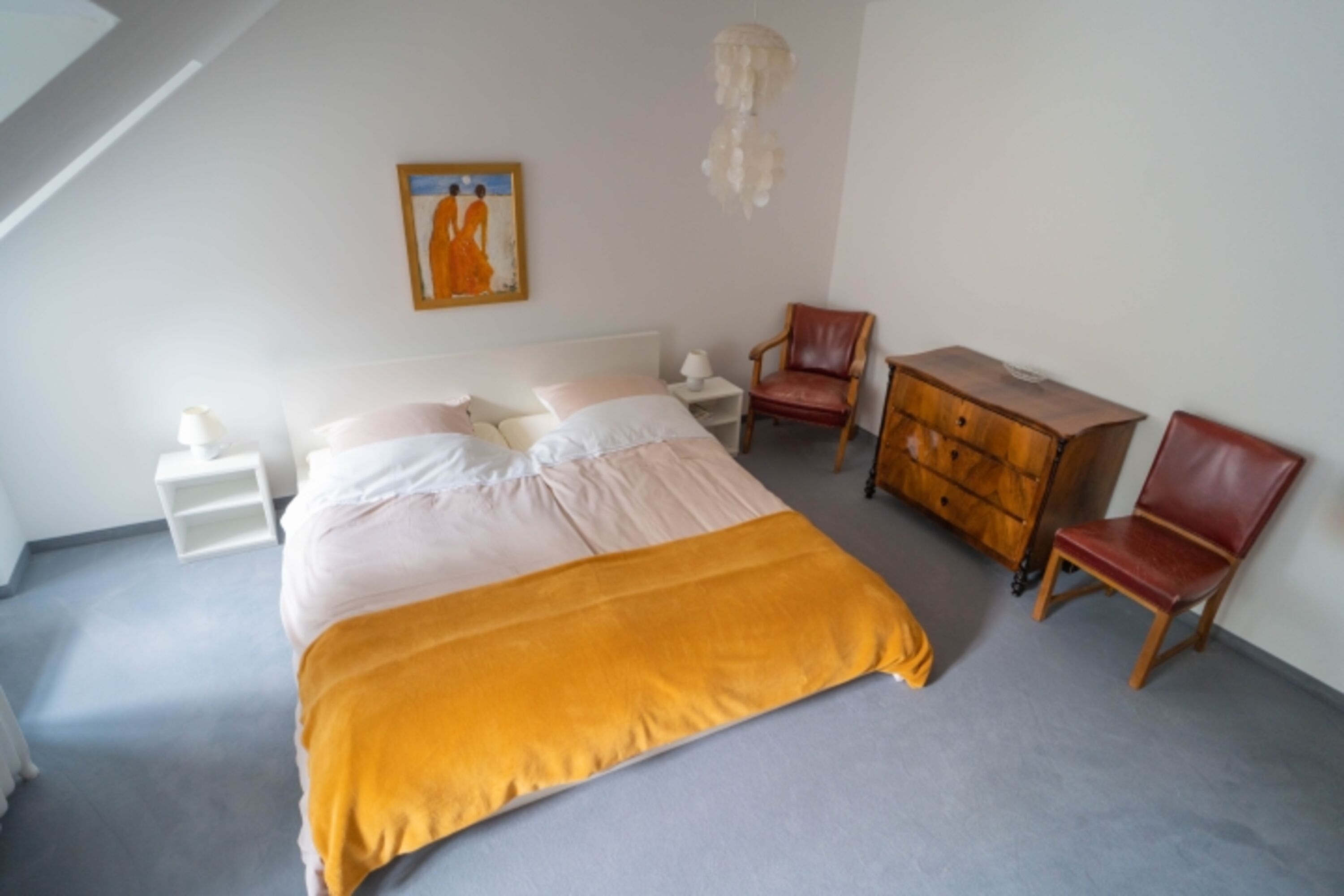 Schlafzimmer 1