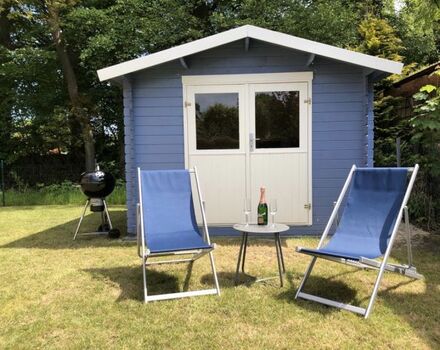 Gartenhäuschen mit Licht und Stromanschluss