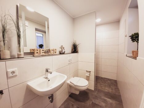 Duschbad im Erdgeschoss