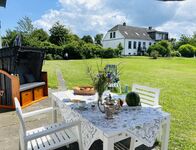 Bungalow Deichkate - direkt am Feldrand - mit Garten und Ter ...