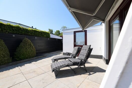 ruhige Ecke mit  2 Liegen