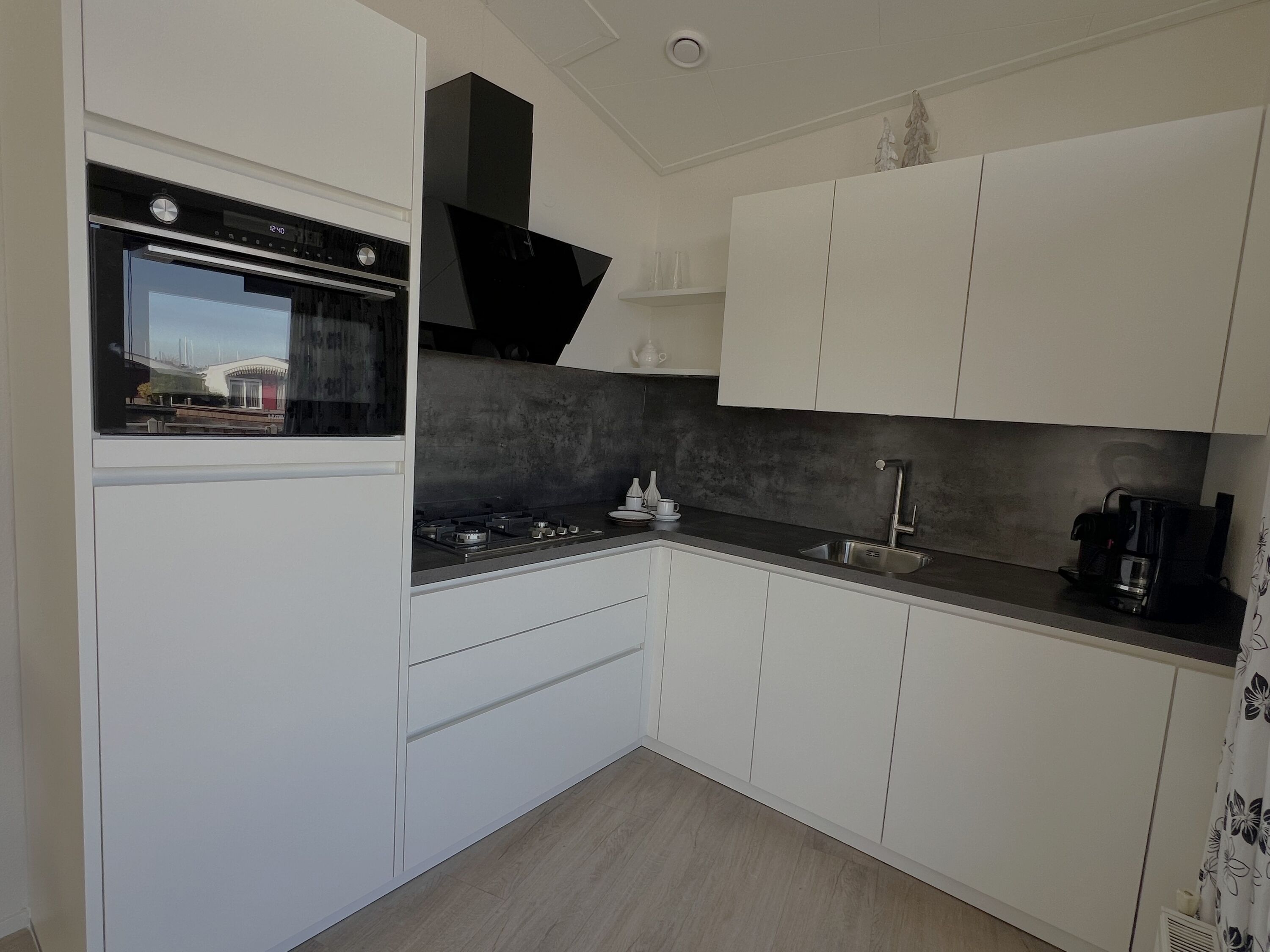Neue moderne Kueche