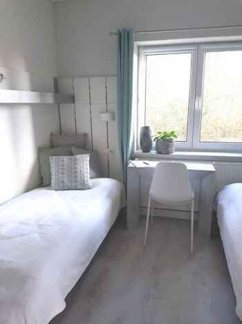 Schlafzimmer 2 - mit zwei 90cm breiten Einzel-Liegen