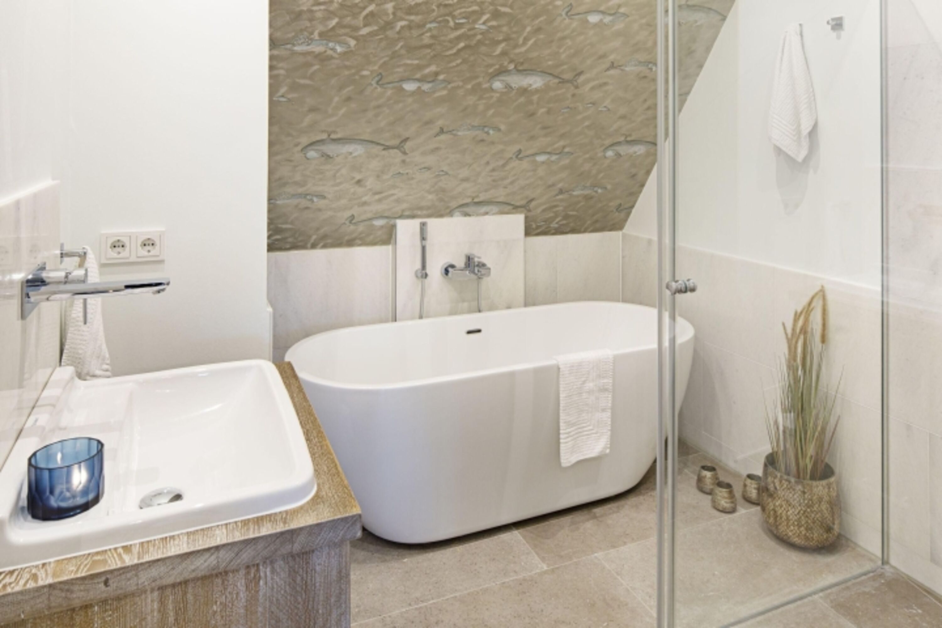 Badezimmer eins im OG