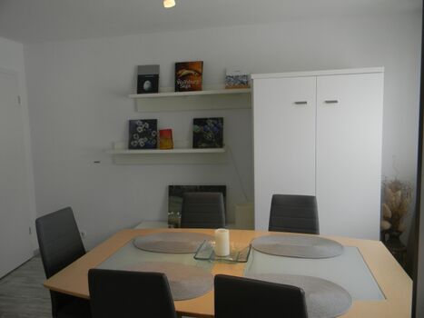 Essbereich (Tisch zum ausziehen)