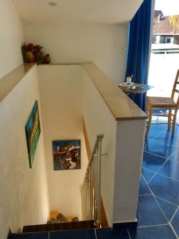 offene Treppe in das Obergeschoss