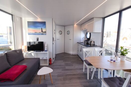 Wohnbereich Hausboot Fjord Lacerta Wendtorf