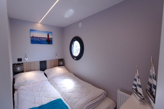 Schlafzimmer 1 Hausboot Fjord Lacerta Wendtorf