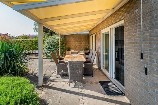 Die tolle überdachte Terrasse