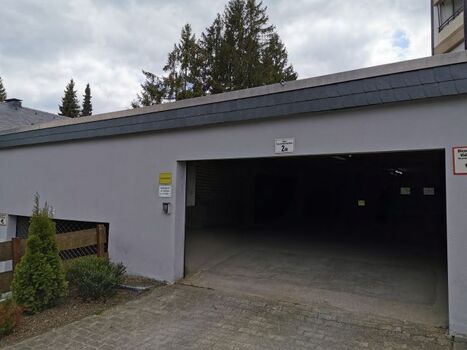 Tiefgaragenstellplatz