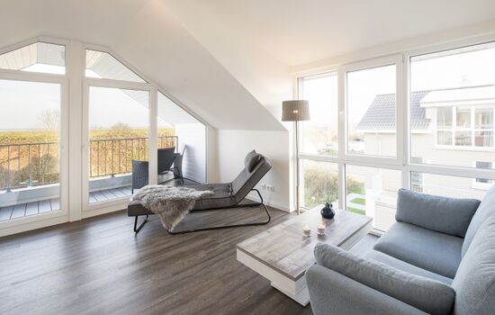 Galerie mit Loggia und Meerblick