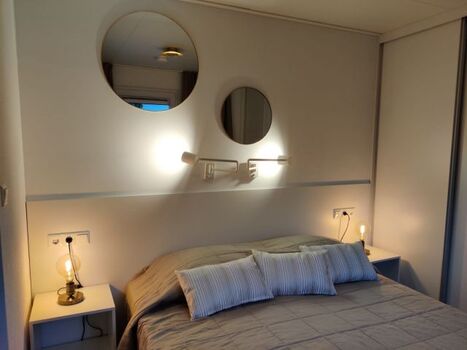 Elternschlafzimmer abends