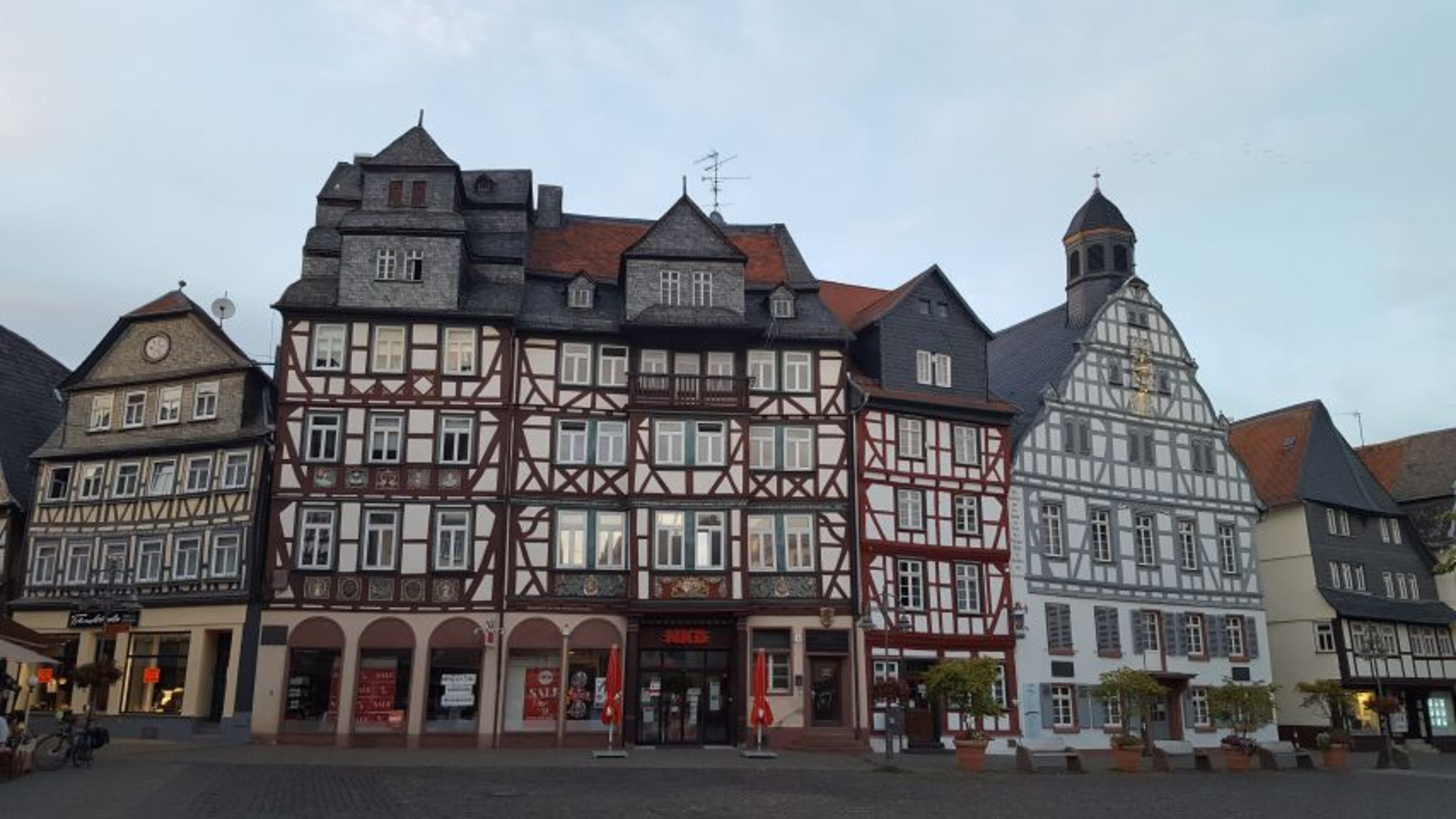 mittelalterlicher Marktplatz Butzbach - 2,5 km entfernt