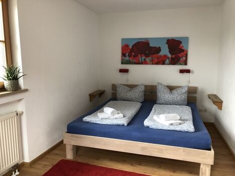 2. Schlafzimmer im 1. Obergeschoß