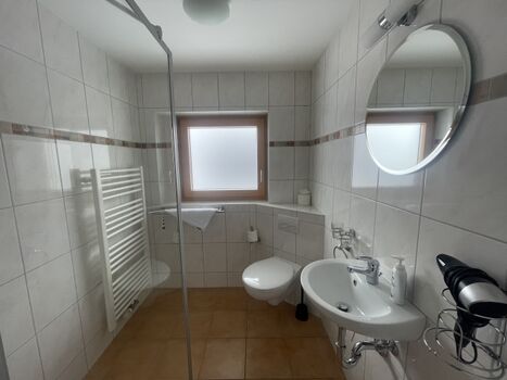 Duschbad im Erdgeschoß