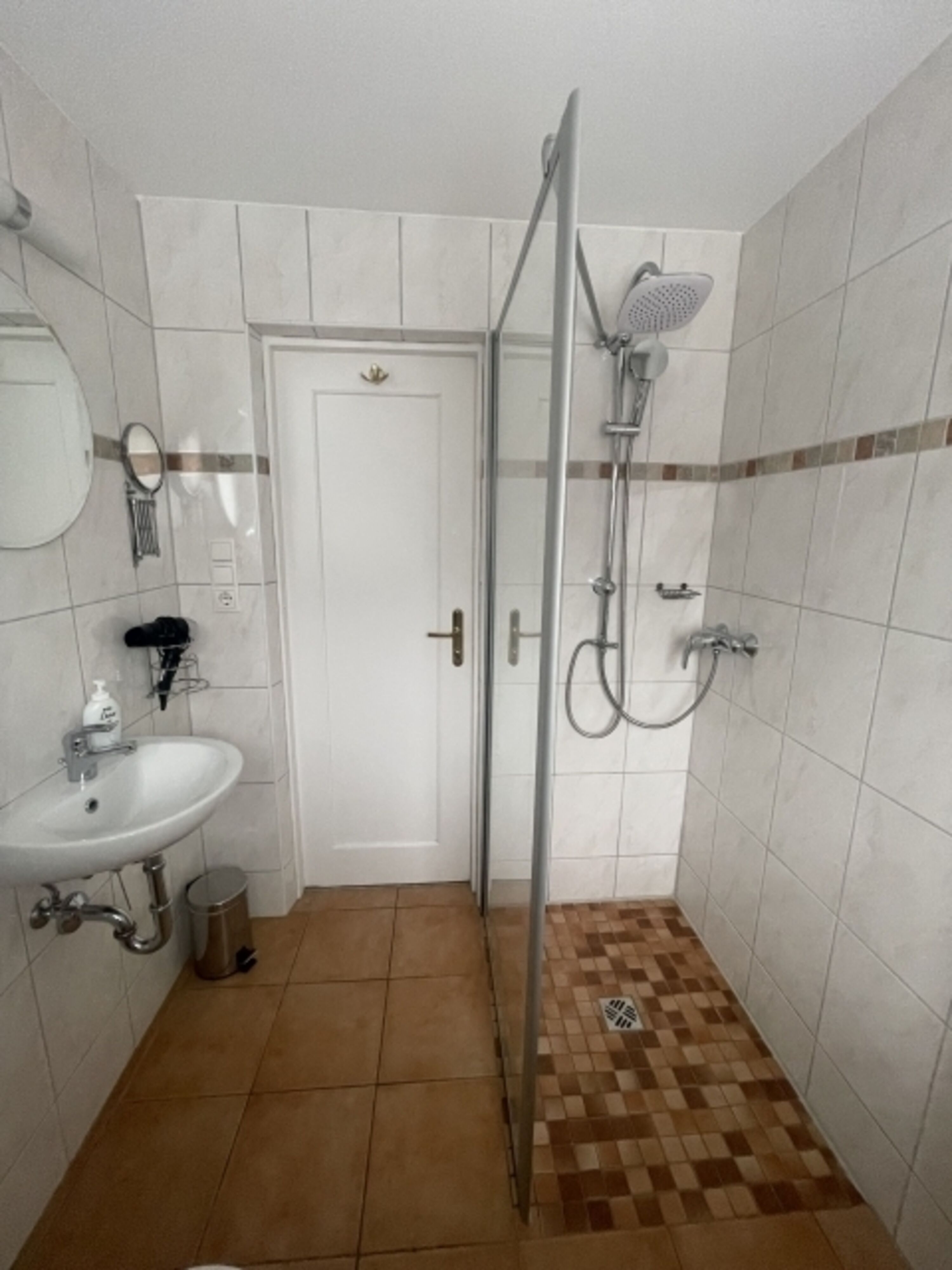 Dusche im Erdgeschoß