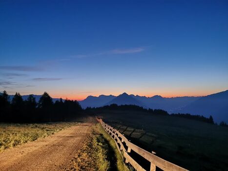 Sonnenaufgangswanderung Venetalm
