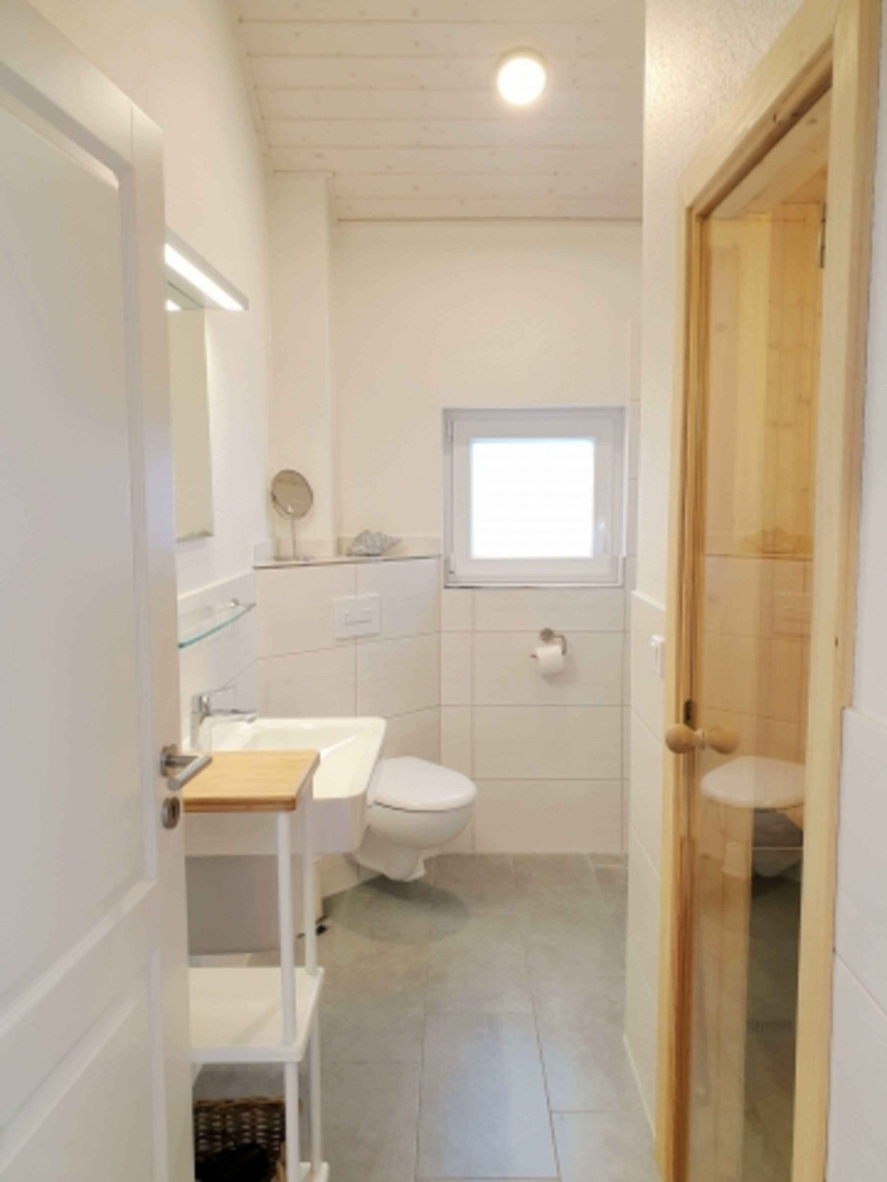das große Duschbad mit Sauna