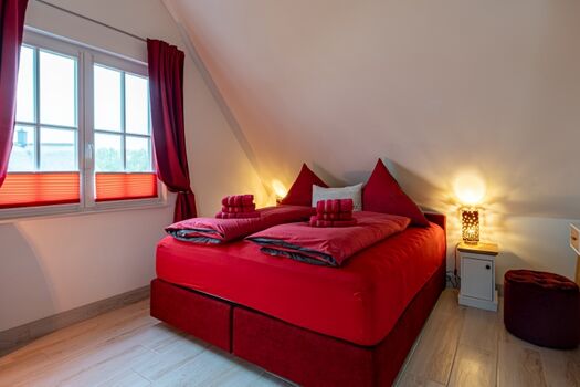 Schlafzimmer 180 x 200 cm