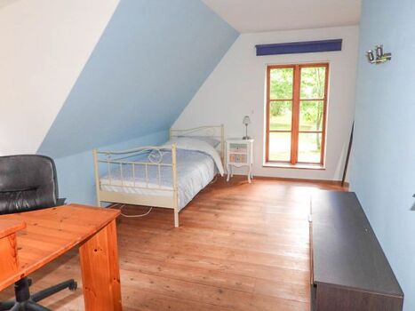 Schlafzimmer oben links