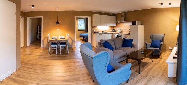 Küche, Essbereich und Sitzecke