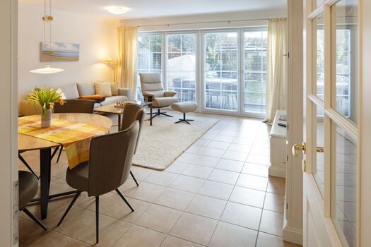 Wohn und  Essbereich