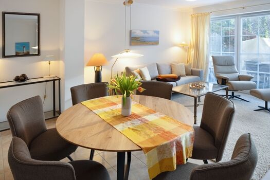 Wohn und  Essbereich