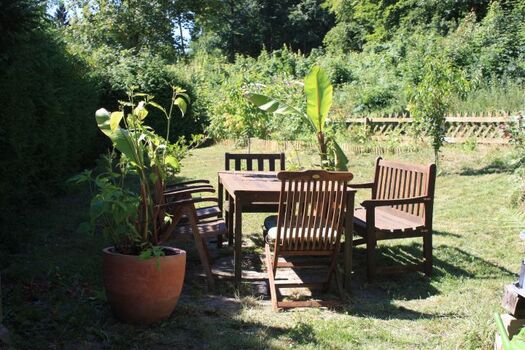 Sitzgelegenheiten in Ihrem sonnigen Garten