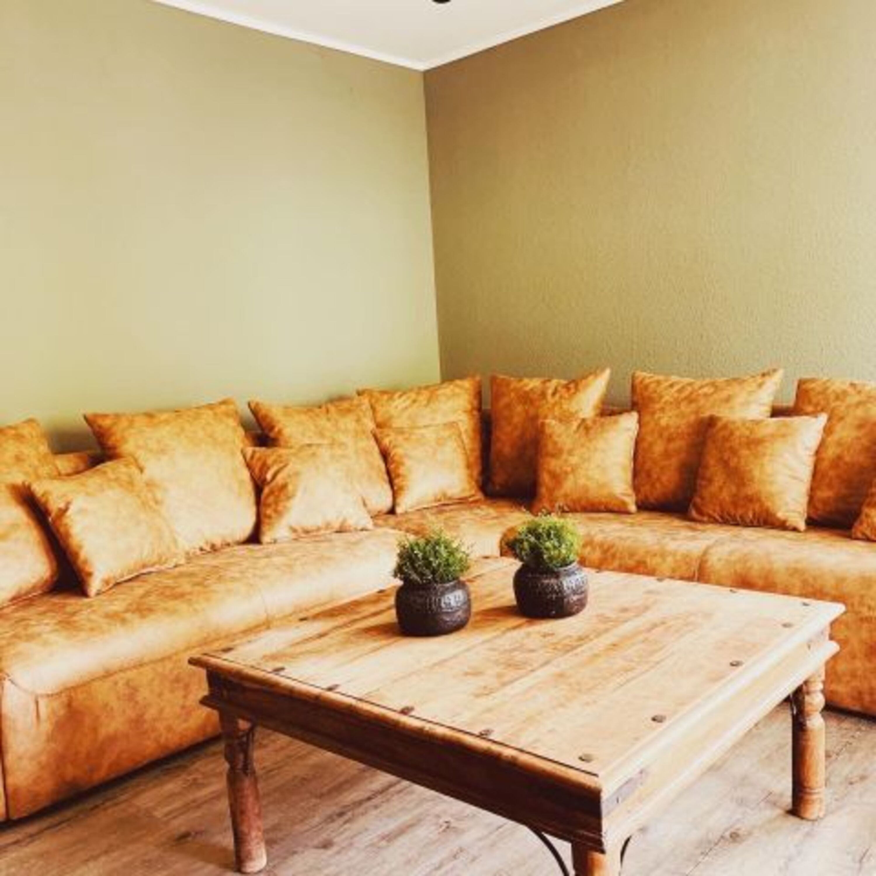 Im Wohnzimmer finden alle Platz