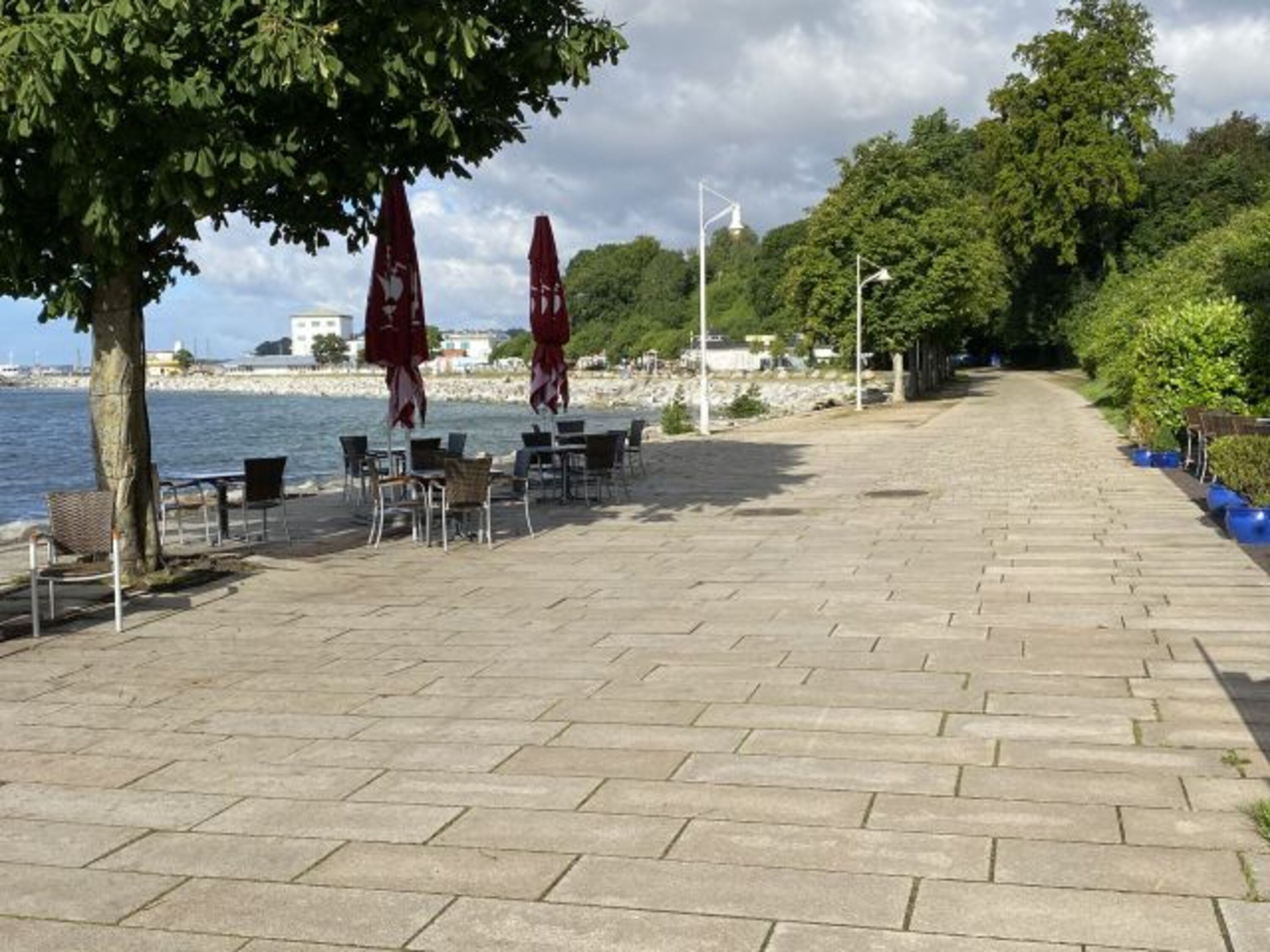 Promenade 100 m entfernt