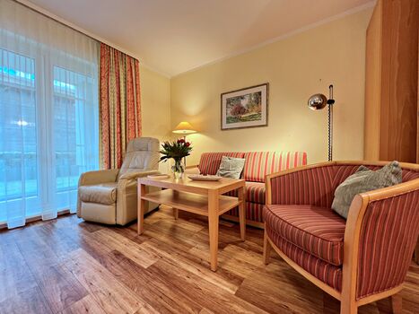 Wohn- und Essbereich 1.06