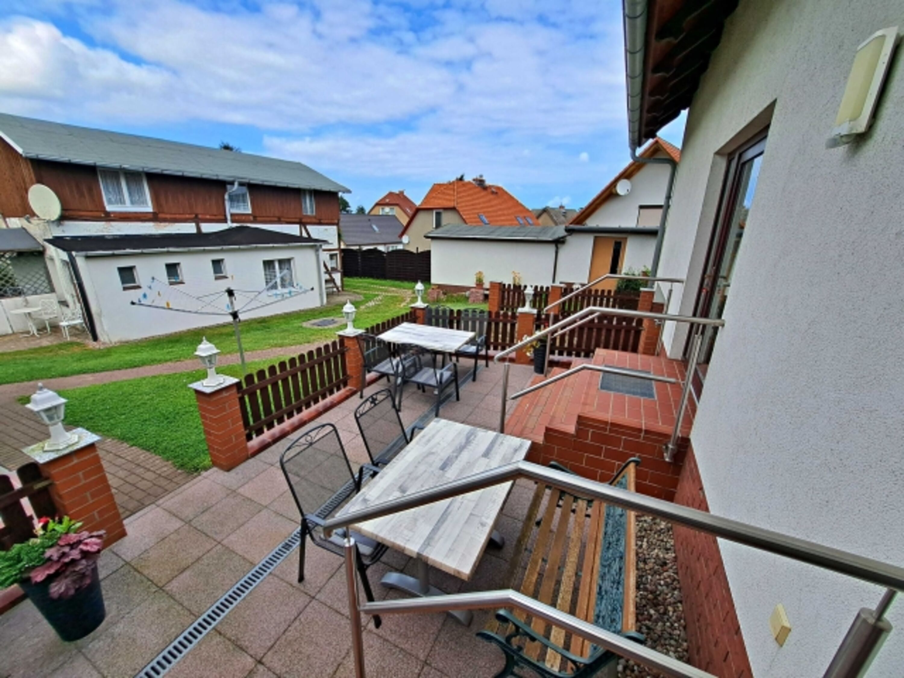 möblierte Terrasse