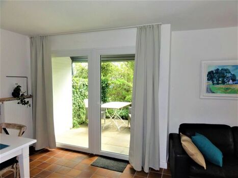 Blick zur Terrasse EG