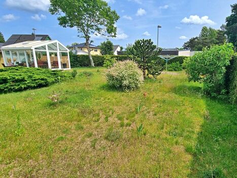 Garten mit Gemeinschaftswintergarten